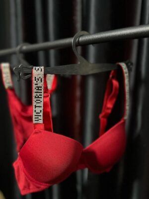 Victoria's Secret Kırmızı Taşlı Sütyen