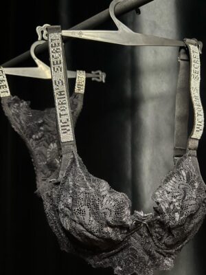 Victoria's Secret Dantelli Siyah Sütyen